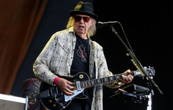 Neil Young Net Worth 2021